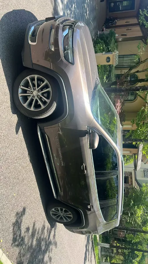 2018 Jeep Grand Commander 2.0T 265HP L4 9AT,autocango,china used car exporter,china ev exporter,chinese used car exporter,chinese used ev exporter
