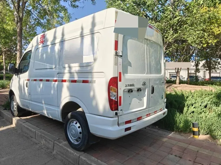 2023 MAXUS XinTu V80 2.0T 127HP L4 6MT,autocango,china used car exporter,china ev exporter,chinese used car exporter,chinese used ev exporter