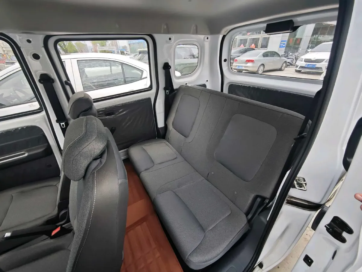 2025 WuLing ZhiGuang BEV 17.7KWH,autocango,china used car exporter,china ev exporter,chinese used car exporter,chinese used ev exporter