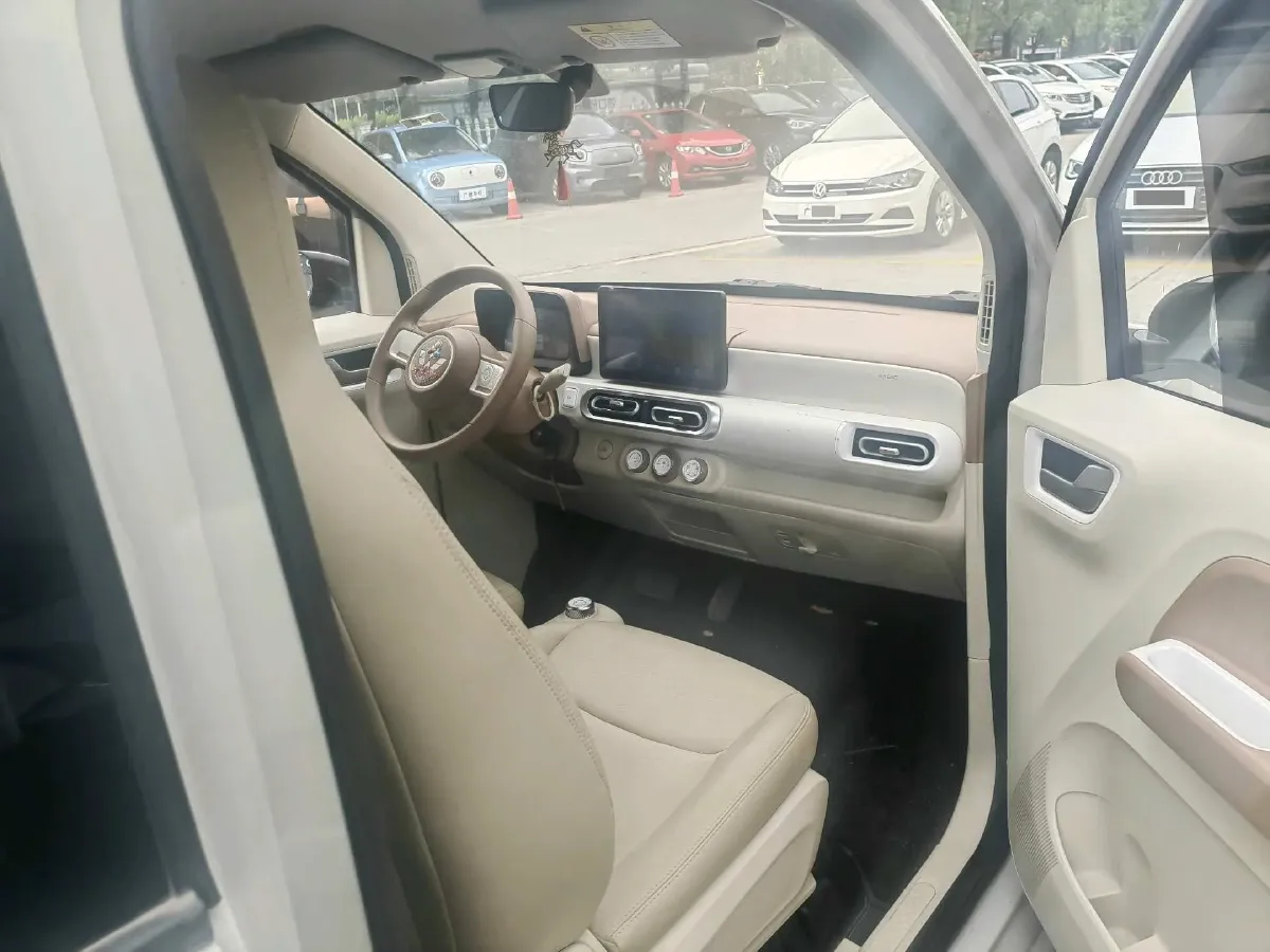 2024 WuLing HongGuang MINI EV BEV 17.3KWH,autocango,china used car exporter,china ev exporter,chinese used car exporter,chinese used ev exporter
