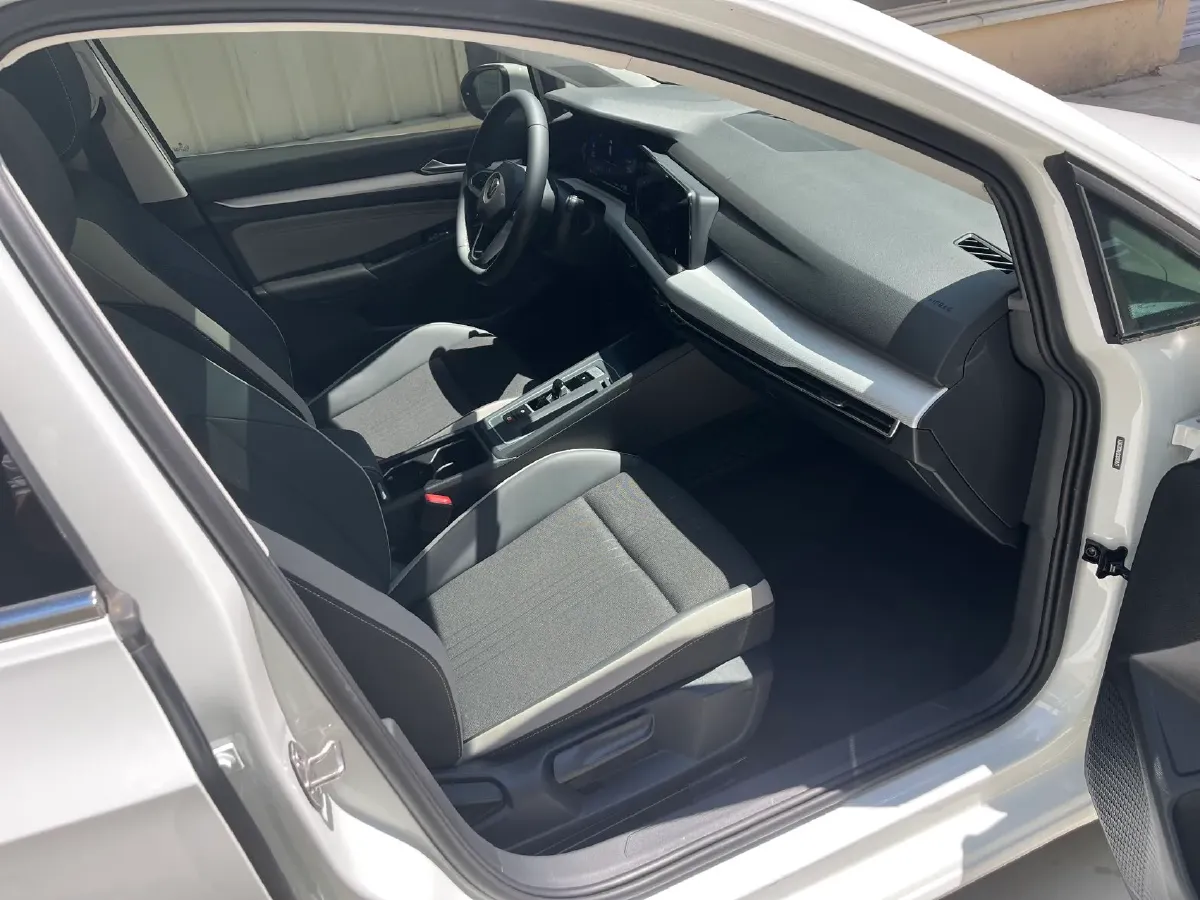 2021 Volkswagen Golf 1.4T 150HP L4 7DCT,autocango,china used car exporter,china ev exporter,chinese used car exporter,chinese used ev exporter