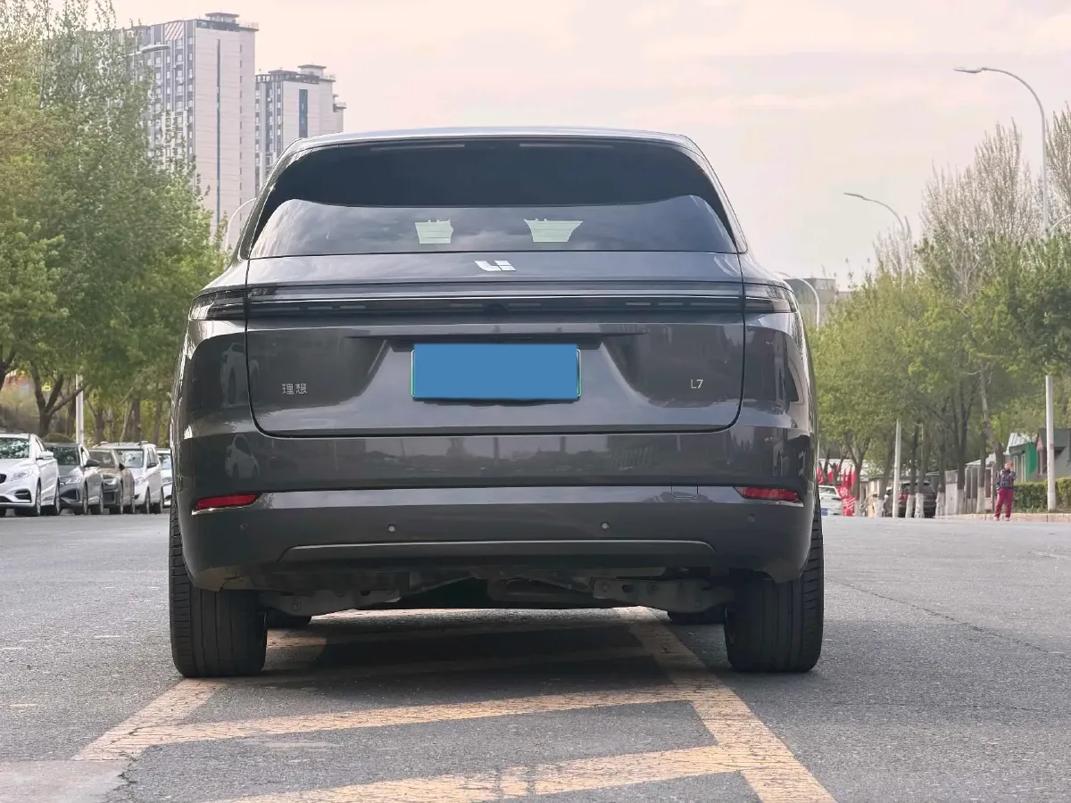 2024 Li L8 Range Extended 154HP REEV 52.3KWH,autocango,china used car exporter,china ev exporter,chinese used car exporter,chinese used ev exporter
