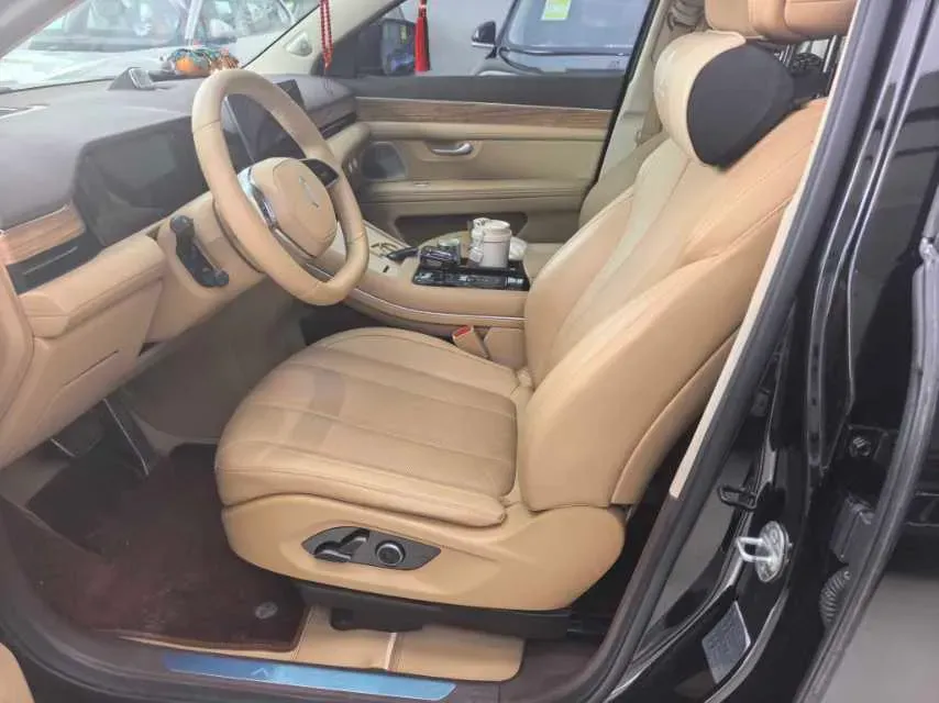 2024 AITO AITO M7 1.5T 152HP L4 REEV 40KWH,autocango,china used car exporter,china ev exporter,chinese used car exporter,chinese used ev exporter