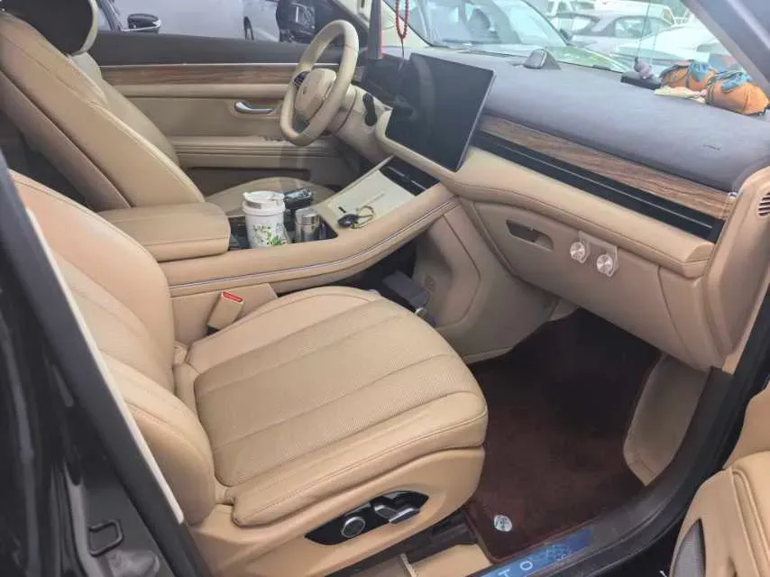 2024 AITO AITO M7 1.5T 152HP L4 REEV 40KWH,autocango,china used car exporter,china ev exporter,chinese used car exporter,chinese used ev exporter