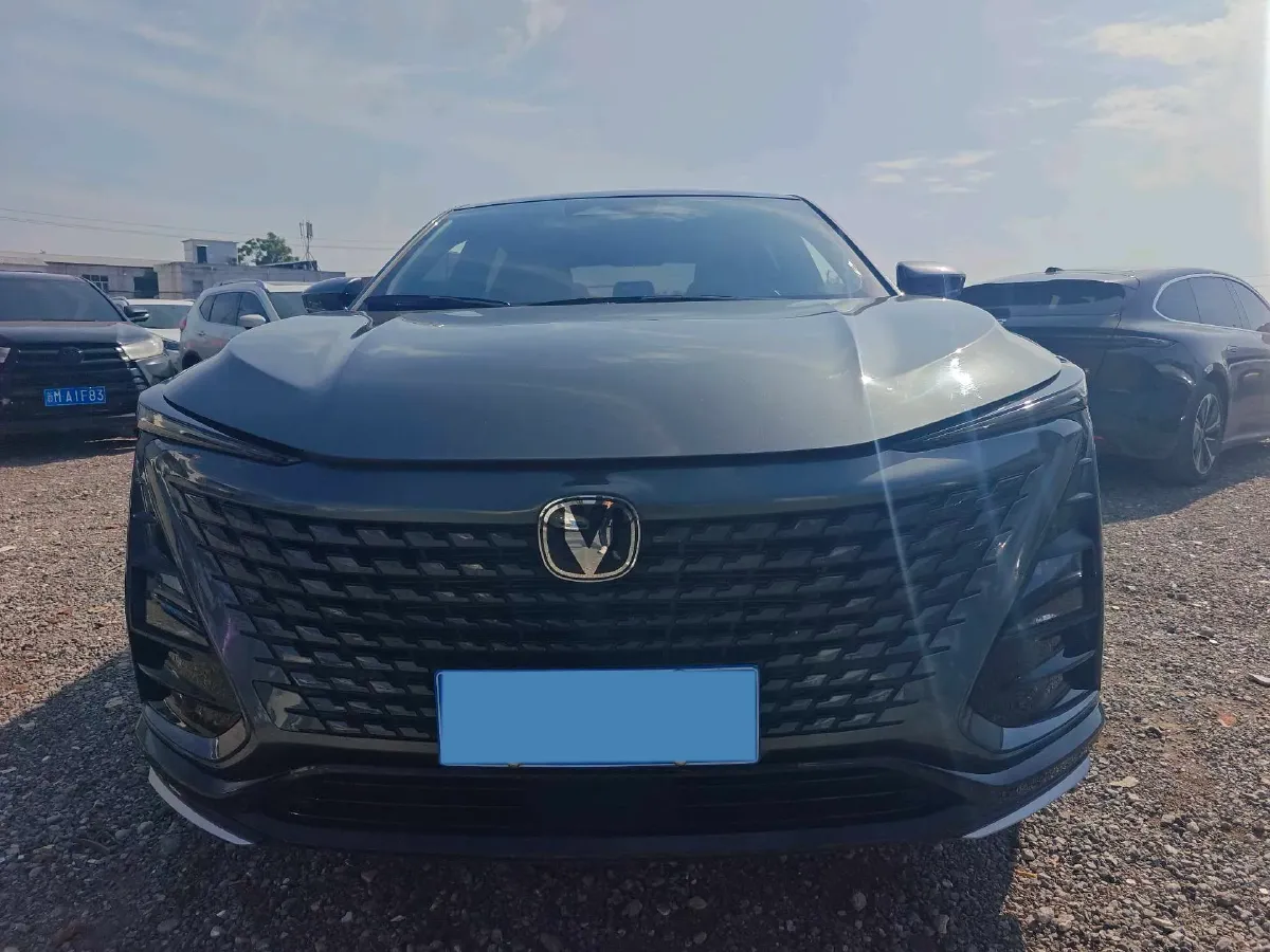 2023 ChangAn UNI-T 1.5T 188HP L4 7DCT,autocango,china used car exporter,china ev exporter,chinese used car exporter,chinese used ev exporter