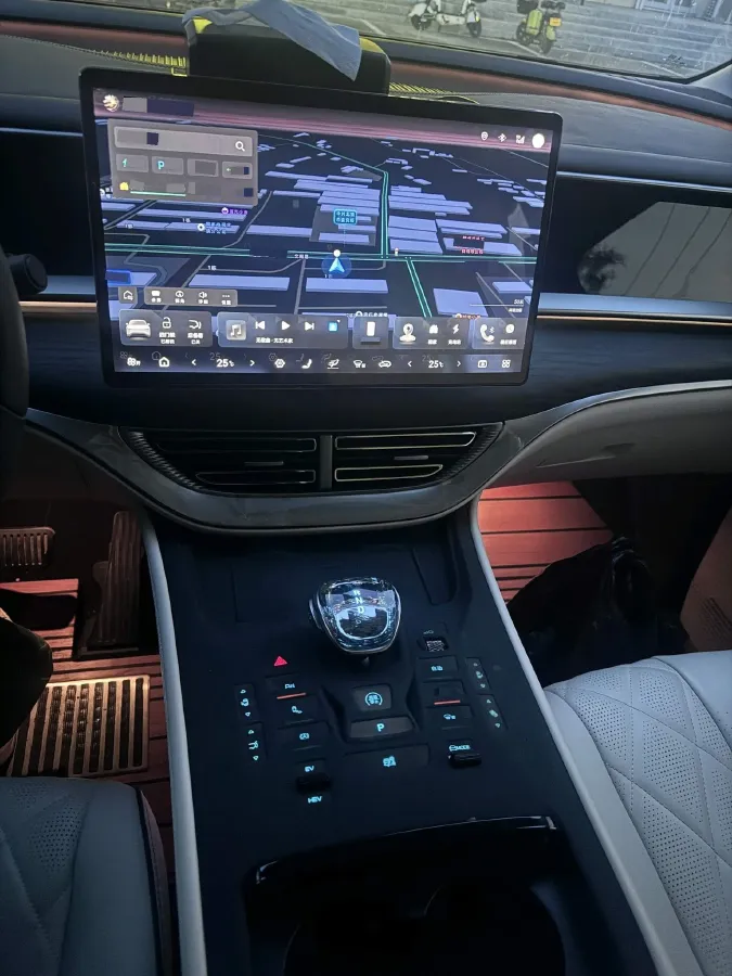2024 Denza D9 1.5T 139HP L4 E-CVT PHEV 40KWH,autocango,china used car exporter,china ev exporter,chinese used car exporter,chinese used ev exporter