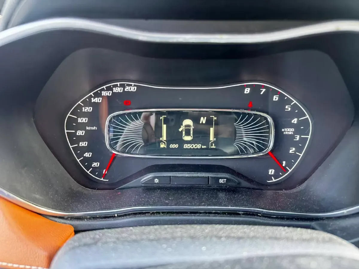 2017 HaiMa S5 Young Edition 1.6L 122HP L4 5MT,autocango,china used car exporter,china ev exporter,chinese used car exporter,chinese used ev exporter