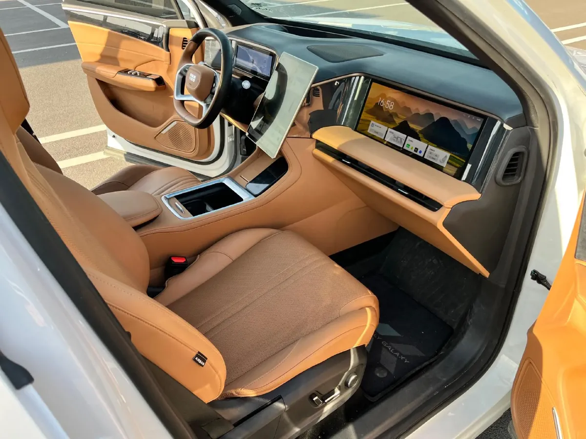 2025 Geely Galaxy L7 1.5L 112HP L4 1DHT PHEV 18.4KWH,autocango,china used car exporter,china ev exporter,chinese used car exporter,chinese used ev exporter