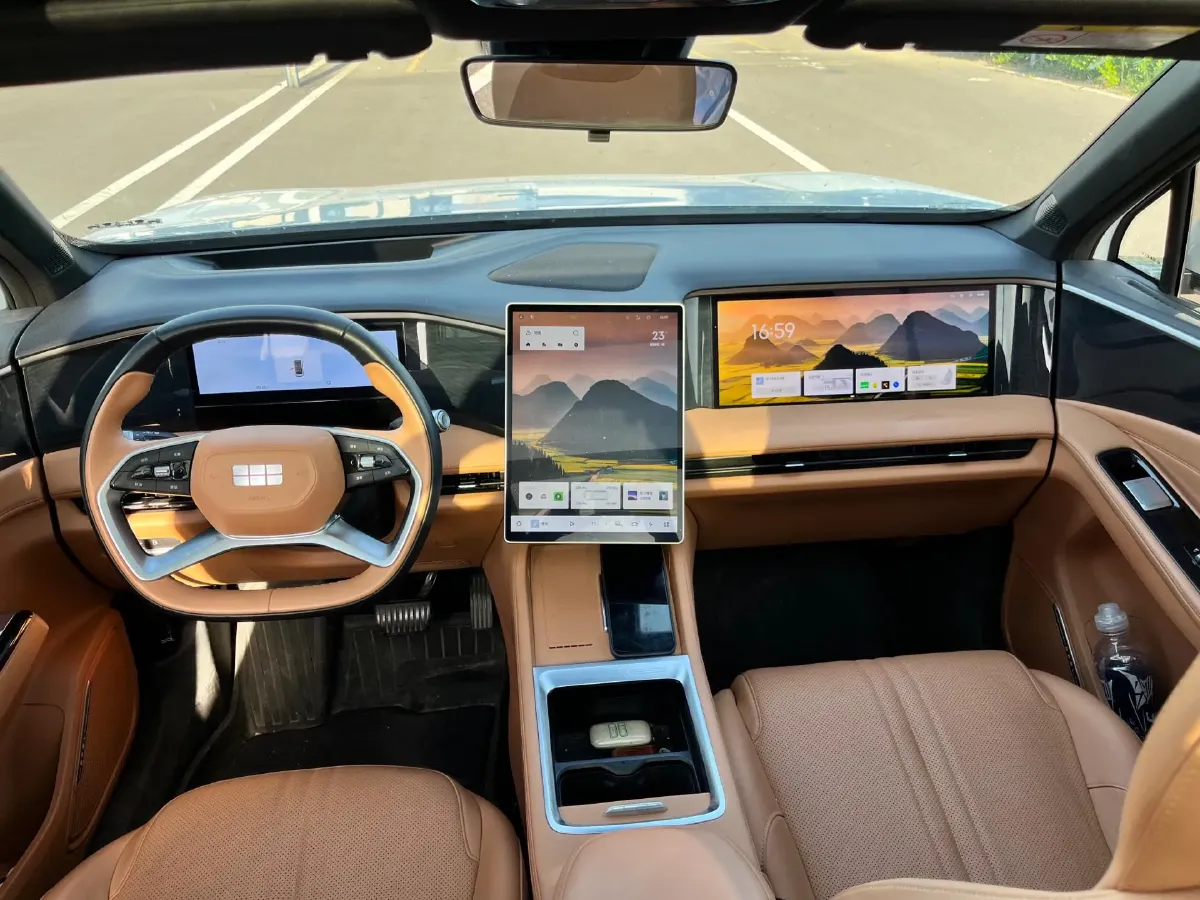 2025 Geely Galaxy L7 1.5L 112HP L4 1DHT PHEV 18.4KWH,autocango,china used car exporter,china ev exporter,chinese used car exporter,chinese used ev exporter