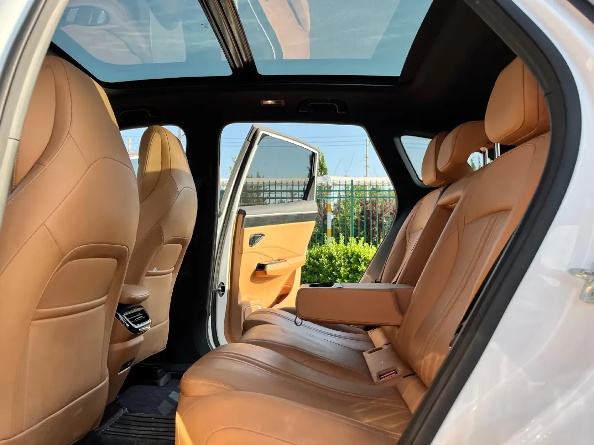 2025 Geely Galaxy L7 1.5L 112HP L4 1DHT PHEV 18.4KWH,autocango,china used car exporter,china ev exporter,chinese used car exporter,chinese used ev exporter