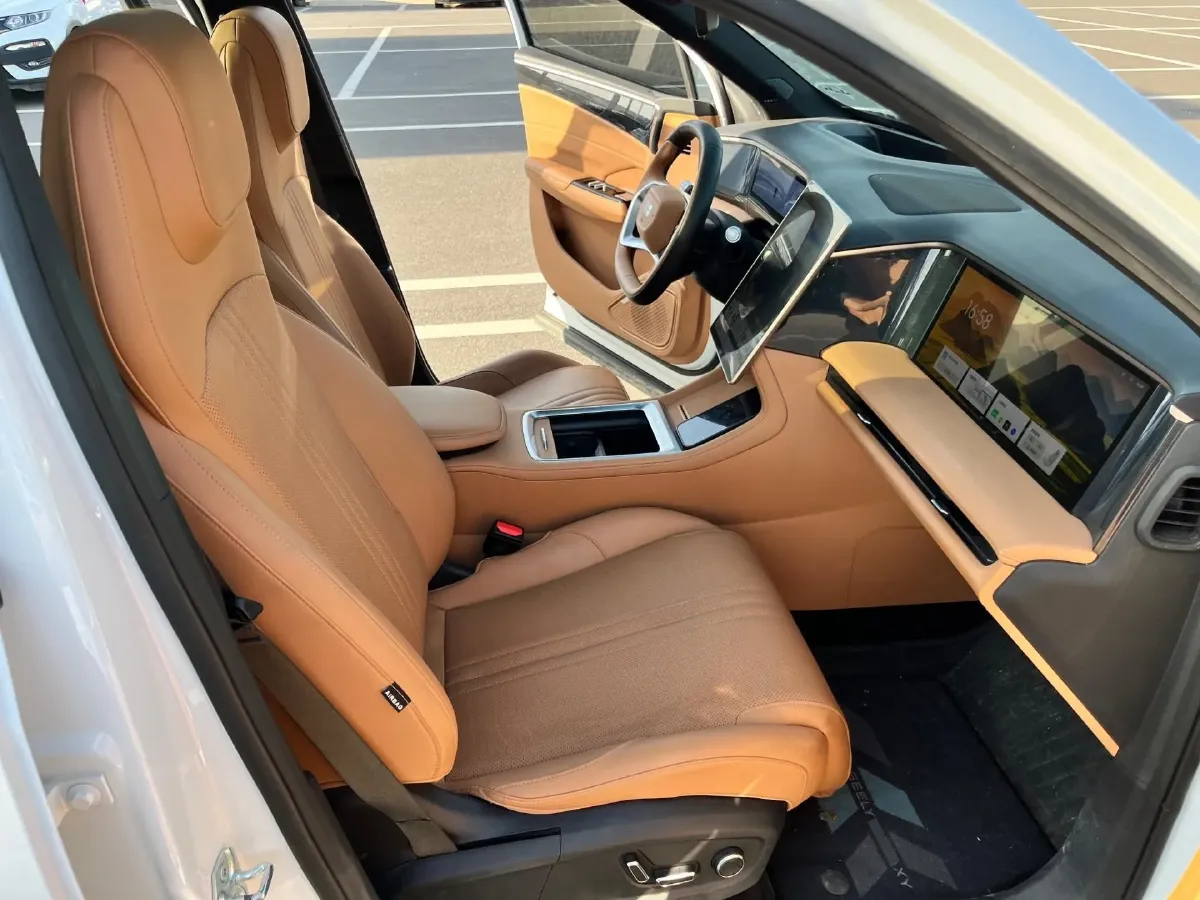 2025 Geely Galaxy L7 1.5L 112HP L4 1DHT PHEV 18.4KWH,autocango,china used car exporter,china ev exporter,chinese used car exporter,chinese used ev exporter