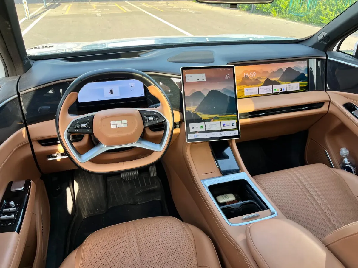 2025 Geely Galaxy L7 1.5L 112HP L4 1DHT PHEV 18.4KWH,autocango,china used car exporter,china ev exporter,chinese used car exporter,chinese used ev exporter