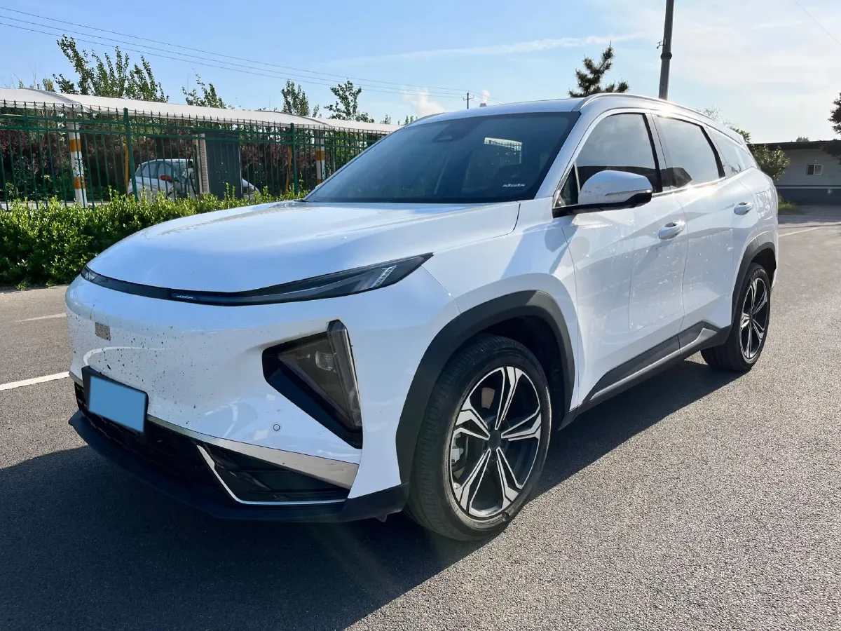 2025 Geely Galaxy L7 1.5L 112HP L4 1DHT PHEV 18.4KWH,autocango,china used car exporter,china ev exporter,chinese used car exporter,chinese used ev exporter