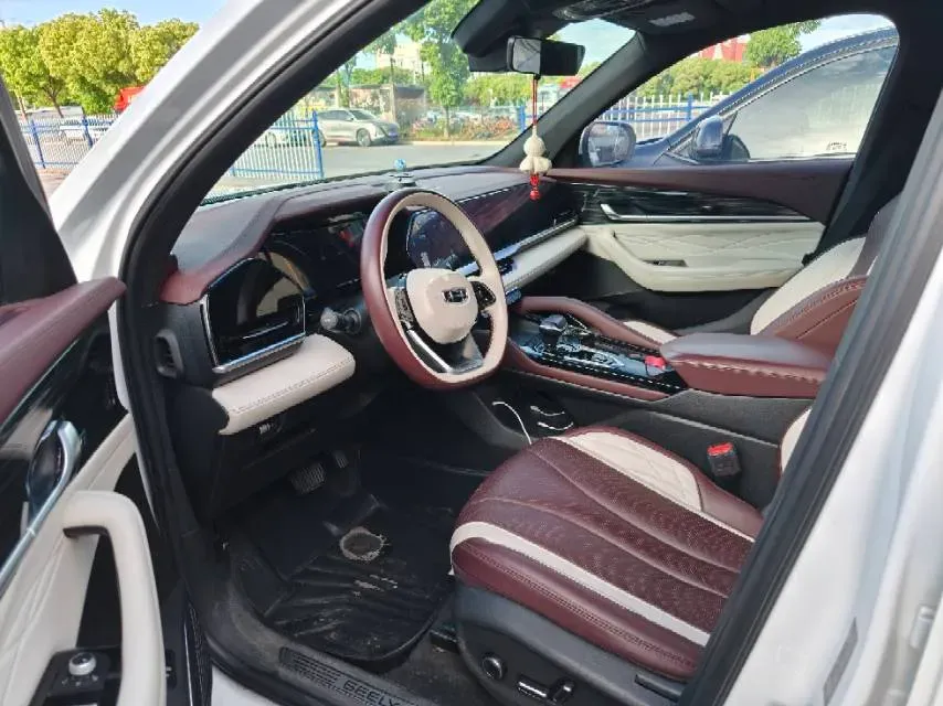 2021 Geely Monjaro 2.0T 218HP L4 7DCT,autocango,china used car exporter,china ev exporter,chinese used car exporter,chinese used ev exporter