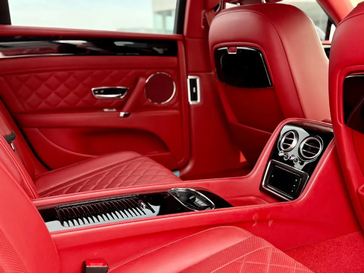 2017 Bentley Flying Spur 4.0T 528HP V8 8AT,autocango,china used car exporter,china ev exporter,chinese used car exporter,chinese used ev exporter