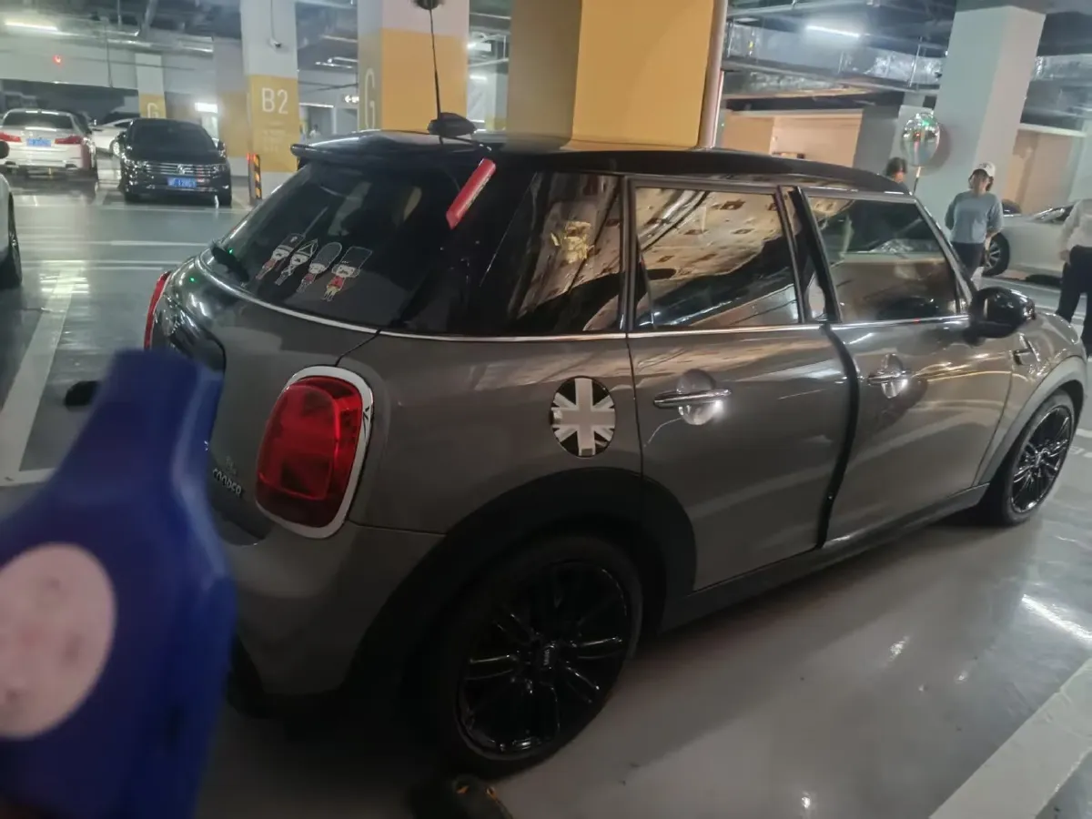 2022 MINI MINI 1.5T 136HP L3 7DCT,autocango,china used car exporter,china ev exporter,chinese used car exporter,chinese used ev exporter