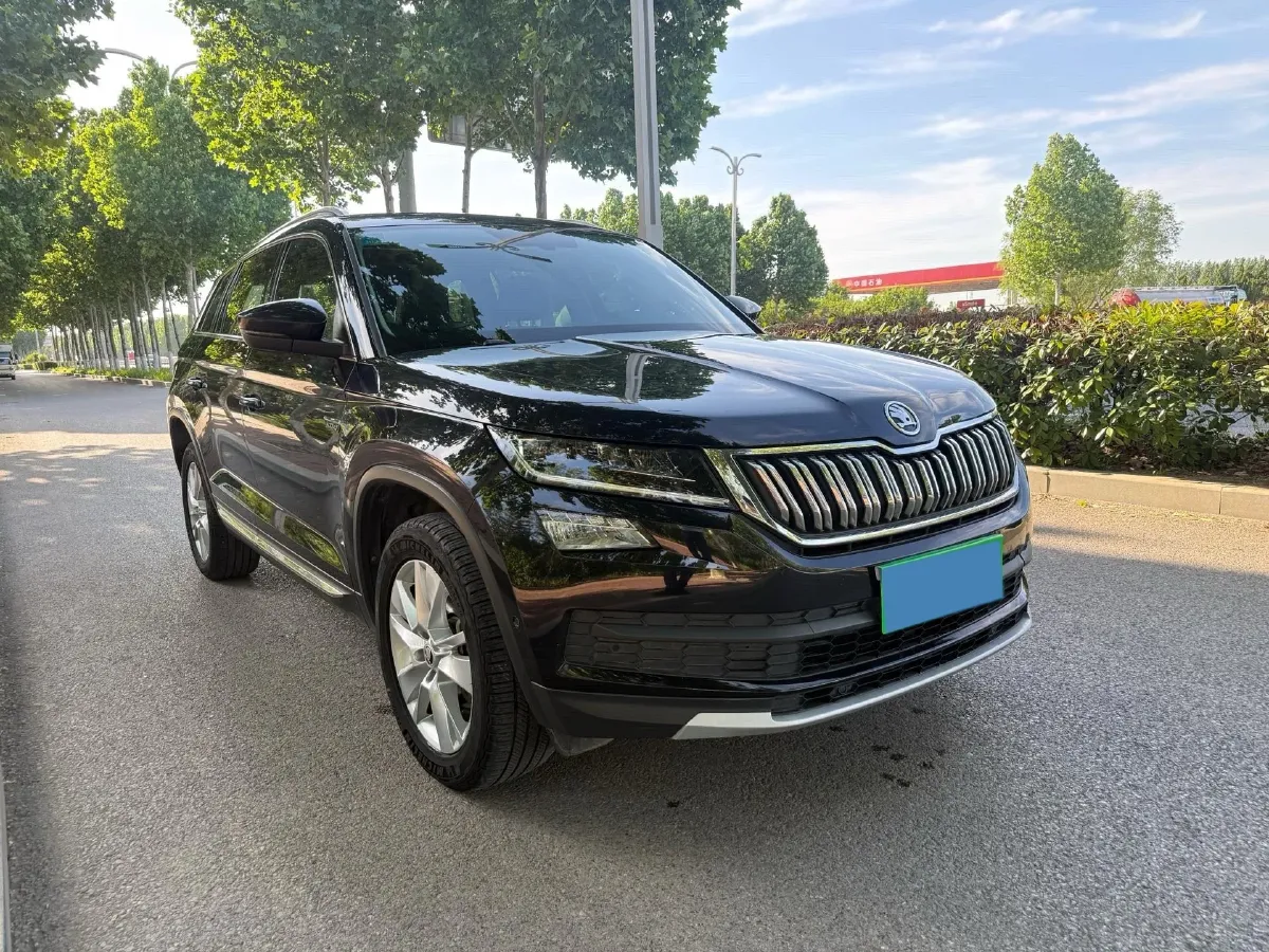 2020 Skoda Kodiak 2.0T 186HP L4 7DCT,autocango,china used car exporter,china ev exporter,chinese used car exporter,chinese used ev exporter
