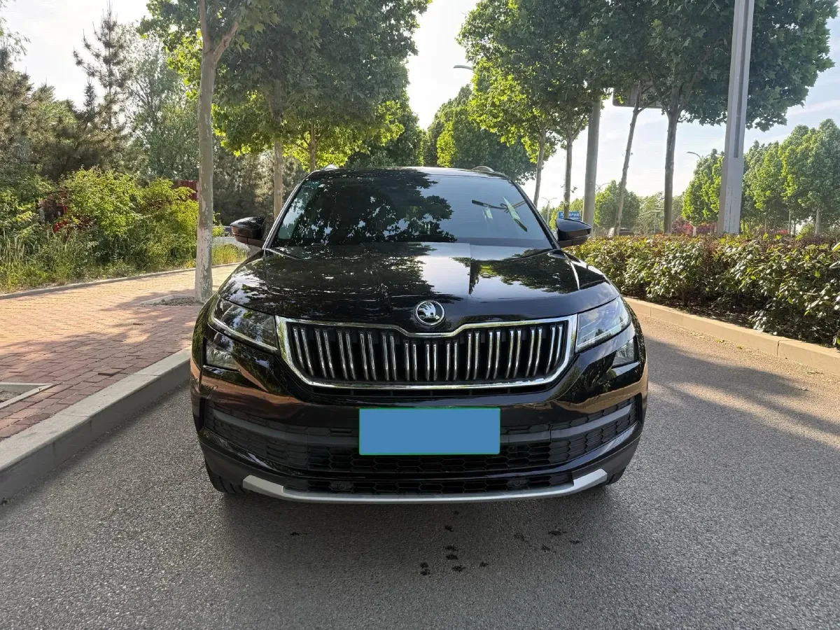 2020 Skoda Kodiak 2.0T 186HP L4 7DCT,autocango,china used car exporter,china ev exporter,chinese used car exporter,chinese used ev exporter