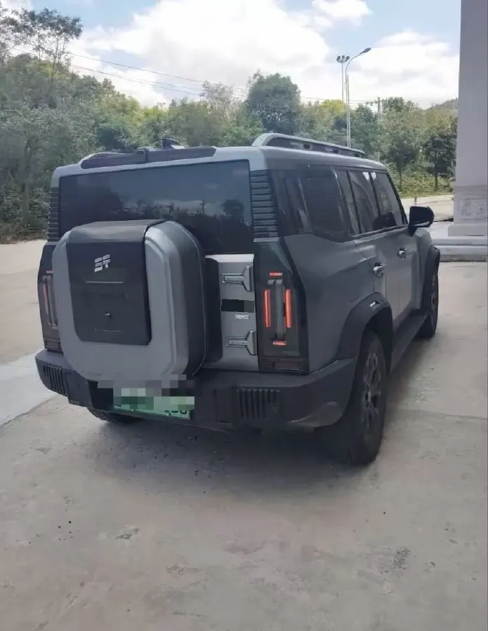 2024 Jetour ShanHai TravellerC-DM 1.5T 156HP L4 3DHT PHEV 43.24KWH,autocango,china used car exporter,china ev exporter,chinese used car exporter,chinese used ev exporter