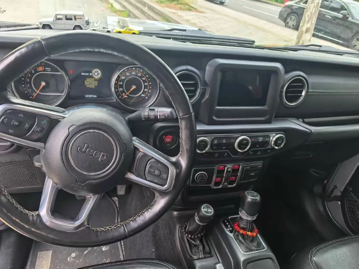 2021 Jeep Wrangler 2.0T 266HP L4 8AT,autocango,china used car exporter,china ev exporter,chinese used car exporter,chinese used ev exporter