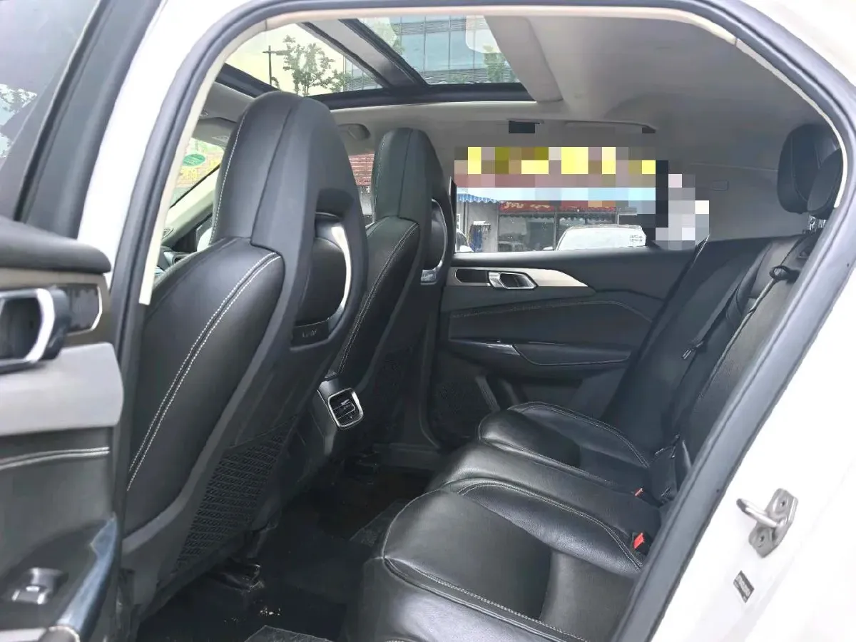 2018 Toyota C-HR 2.0L 171HP L4 CVT,autocango,china used car exporter,china ev exporter,chinese used car exporter,chinese used ev exporter