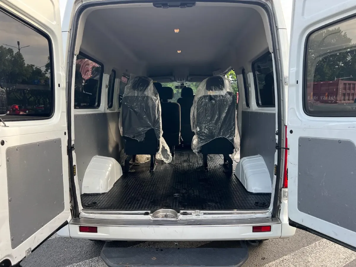 2023 MAXUS Interstellar 2.0T 163HP L4 6MT,autocango,china used car exporter,china ev exporter,chinese used car exporter,chinese used ev exporter