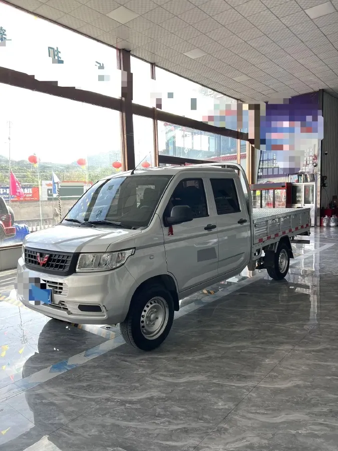 2023 WuLing RongGuang New Truck 1.5L 102HP L4 5MT,autocango,china used car exporter,china ev exporter,chinese used car exporter,chinese used ev exporter