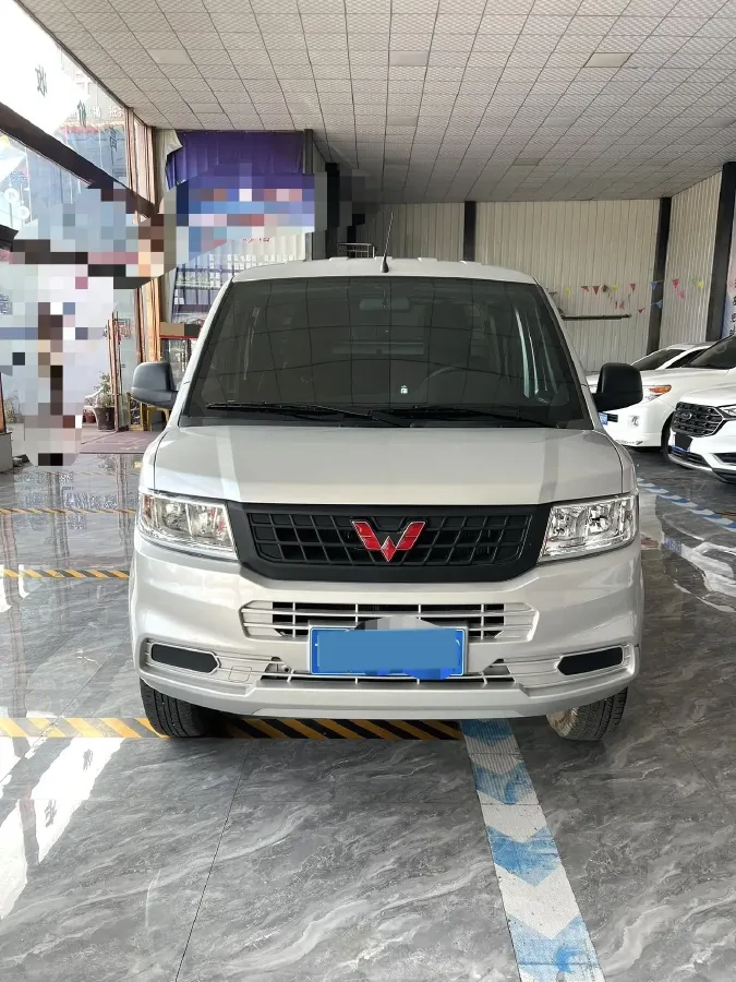 2023 WuLing RongGuang New Truck 1.5L 102HP L4 5MT,autocango,china used car exporter,china ev exporter,chinese used car exporter,chinese used ev exporter