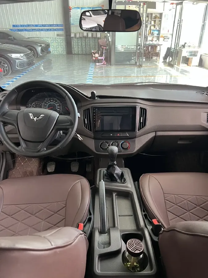 2023 WuLing RongGuang New Truck 1.5L 102HP L4 5MT,autocango,china used car exporter,china ev exporter,chinese used car exporter,chinese used ev exporter