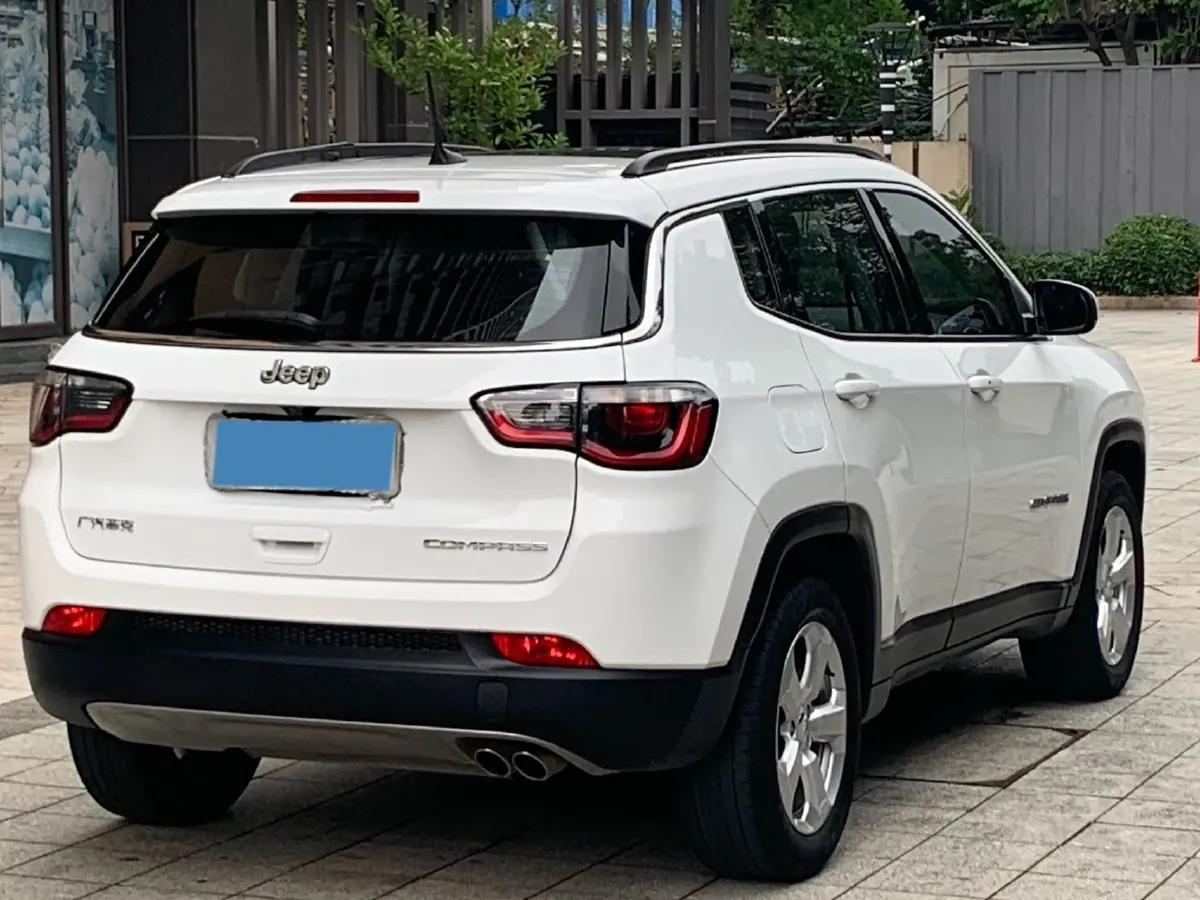 2021 Jeep Compass 1.3T 173HP L4 7DCT,autocango,china used car exporter,china ev exporter,chinese used car exporter,chinese used ev exporter
