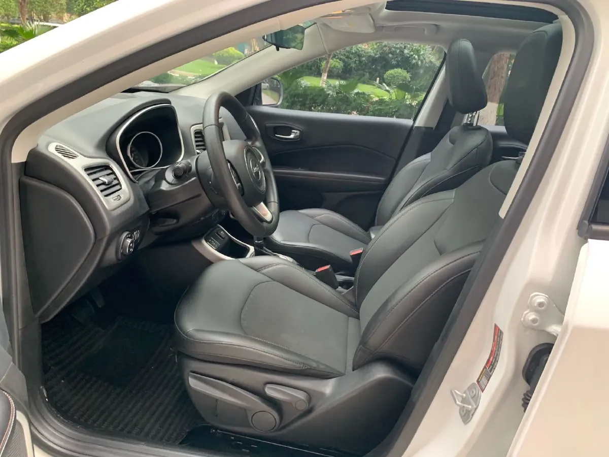 2021 Jeep Compass 1.3T 173HP L4 7DCT,autocango,china used car exporter,china ev exporter,chinese used car exporter,chinese used ev exporter