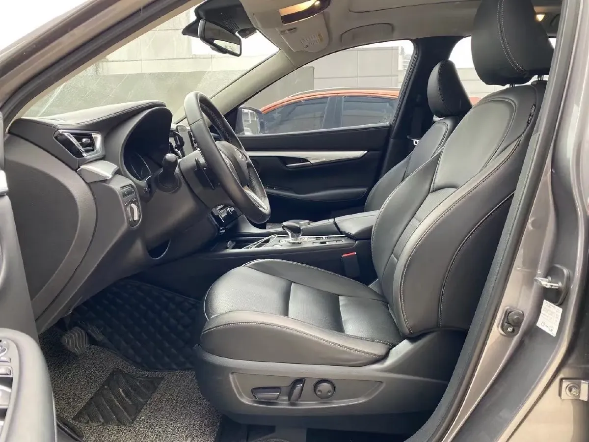 2018 Mitsubishi Pajero 3.0L 174HP V6 5AT,autocango,china used car exporter,china ev exporter,chinese used car exporter,chinese used ev exporter