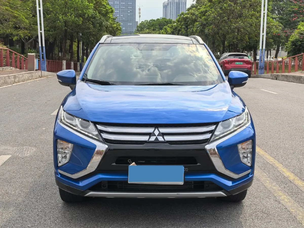 2019 Mitsubishi Eclipse Cross 1.5T 170HP L4 CVT,autocango,china used car exporter,china ev exporter,chinese used car exporter,chinese used ev exporter