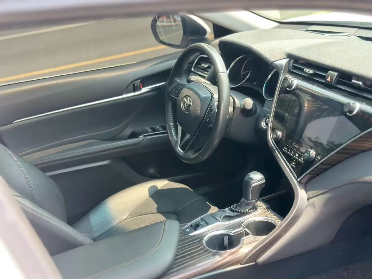 2019 Toyota Camry 2.0L 178HP L4 CVT,autocango,china used car exporter,china ev exporter,chinese used car exporter,chinese used ev exporter
