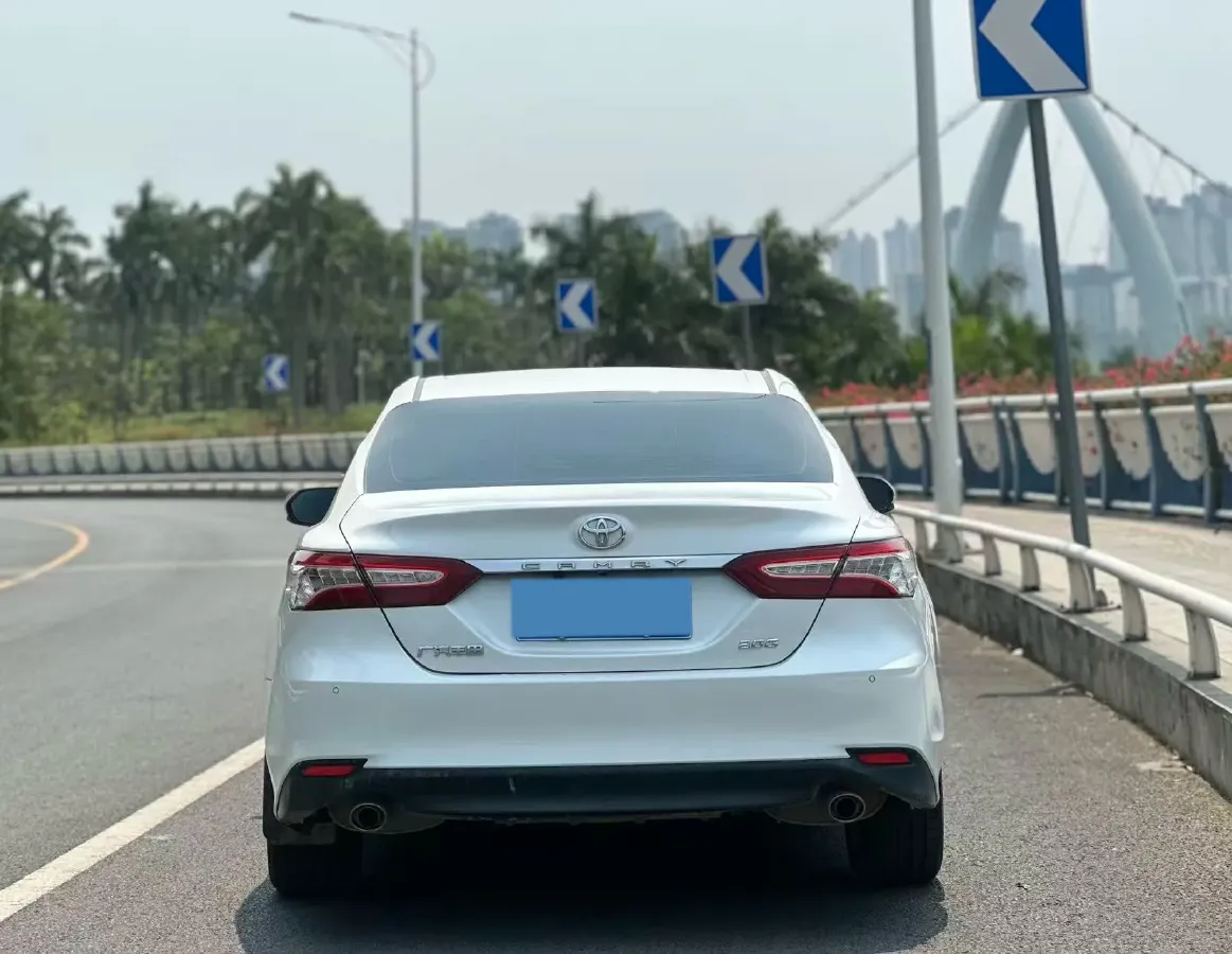 2019 Toyota Camry 2.0L 178HP L4 CVT,autocango,china used car exporter,china ev exporter,chinese used car exporter,chinese used ev exporter