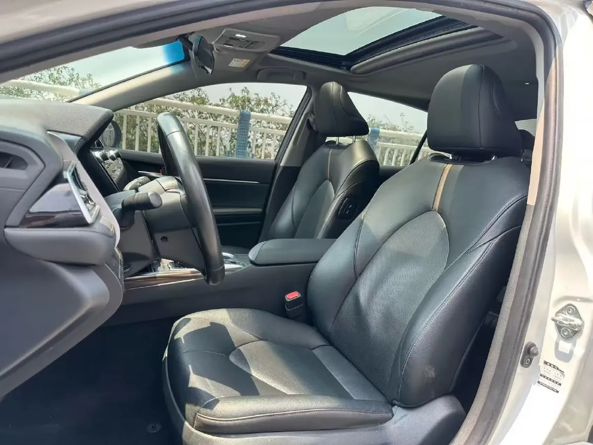 2019 Toyota Camry 2.0L 178HP L4 CVT,autocango,china used car exporter,china ev exporter,chinese used car exporter,chinese used ev exporter