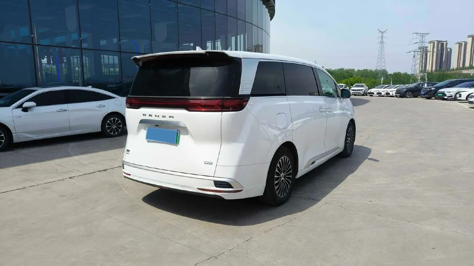 2022 HongQi HS7 3.0T 337HP V6 8AT,autocango,china used car exporter,china ev exporter,chinese used car exporter,chinese used ev exporter