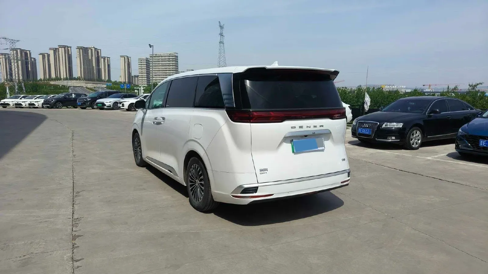2022 HongQi HS7 3.0T 337HP V6 8AT,autocango,china used car exporter,china ev exporter,chinese used car exporter,chinese used ev exporter