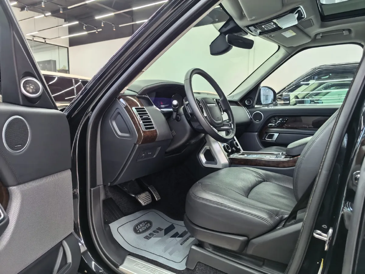 2020 Land Rover Range Rover 3.0T 360HP L6 8AT,autocango,china used car exporter,china ev exporter,chinese used car exporter,chinese used ev exporter