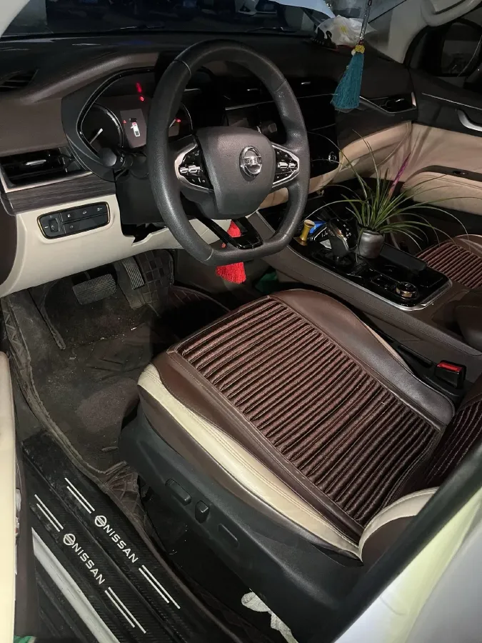 2022 Dongfeng RuiQi 7 2.3T 166HP L4 8AT,autocango,china used car exporter,china ev exporter,chinese used car exporter,chinese used ev exporter