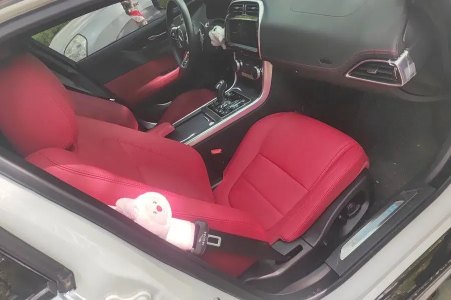 2024 Jaguar XEL 2.0T 250HP L4 8AT,autocango,china used car exporter,china ev exporter,chinese used car exporter,chinese used ev exporter