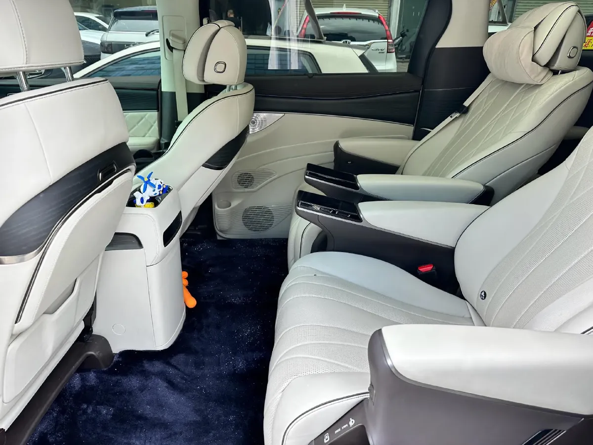 2024 Denza D9 1.5T 139HP L4 E-CVT PHEV 40KWH,autocango,china used car exporter,china ev exporter,chinese used car exporter,chinese used ev exporter