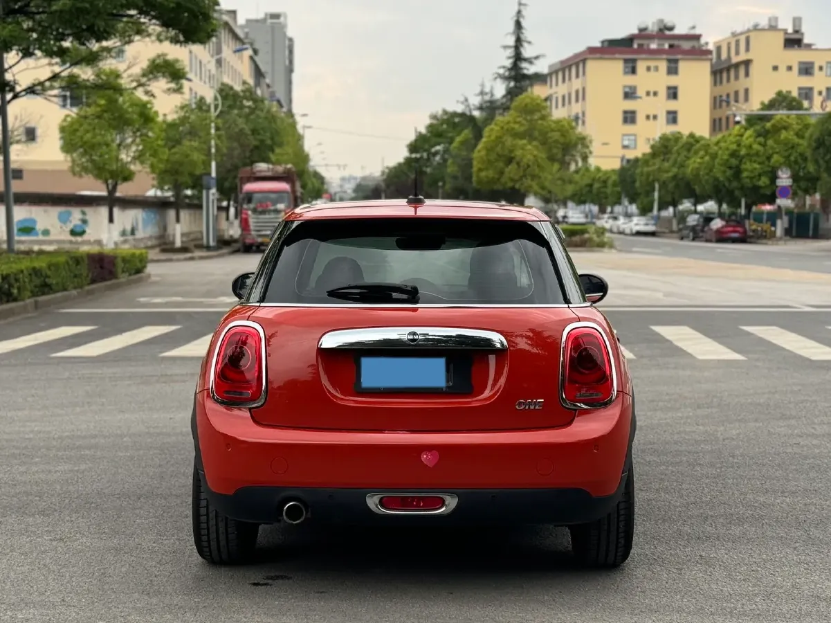 2018 MINI MINI 1.5T 102HP L3 7DCT,autocango,china used car exporter,china ev exporter,chinese used car exporter,chinese used ev exporter