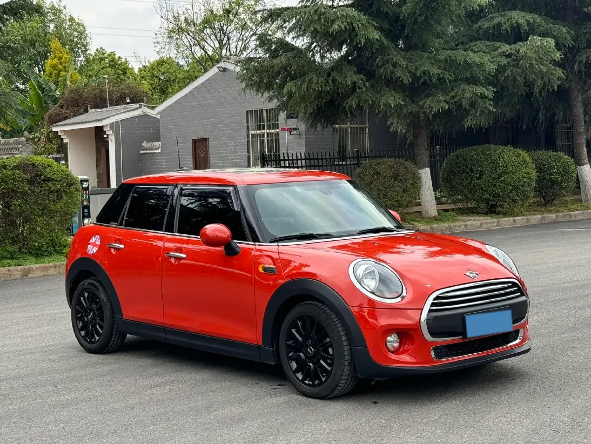 2018 MINI MINI 1.5T 102HP L3 7DCT,autocango,china used car exporter,china ev exporter,chinese used car exporter,chinese used ev exporter