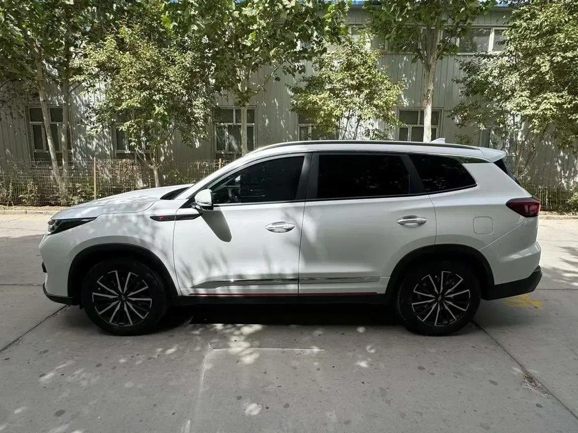 2022 Chery Tiggo 8 PRO 1.6T 197HP L4 7DCT,autocango,china used car exporter,china ev exporter,chinese used car exporter,chinese used ev exporter