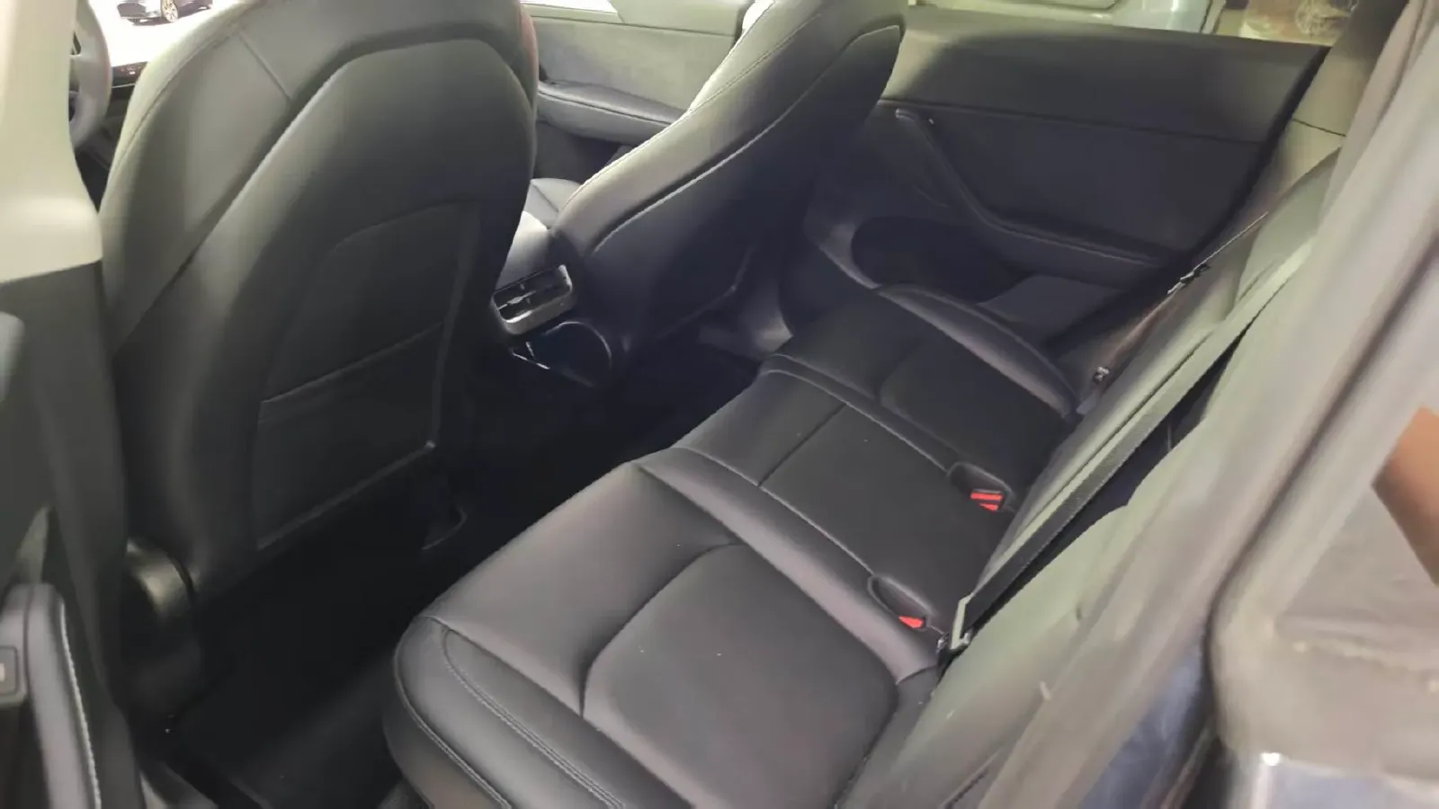 2024 Iveco OuSheng BEV 77.28KWH,autocango,china used car exporter,china ev exporter,chinese used car exporter,chinese used ev exporter