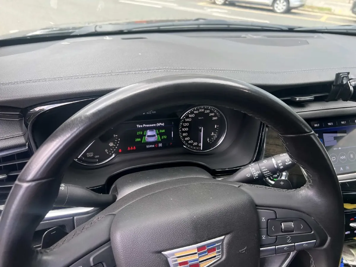 2020 Cadillac XT6 2.0T 241HP L4 9AT,autocango,china used car exporter,china ev exporter,chinese used car exporter,chinese used ev exporter