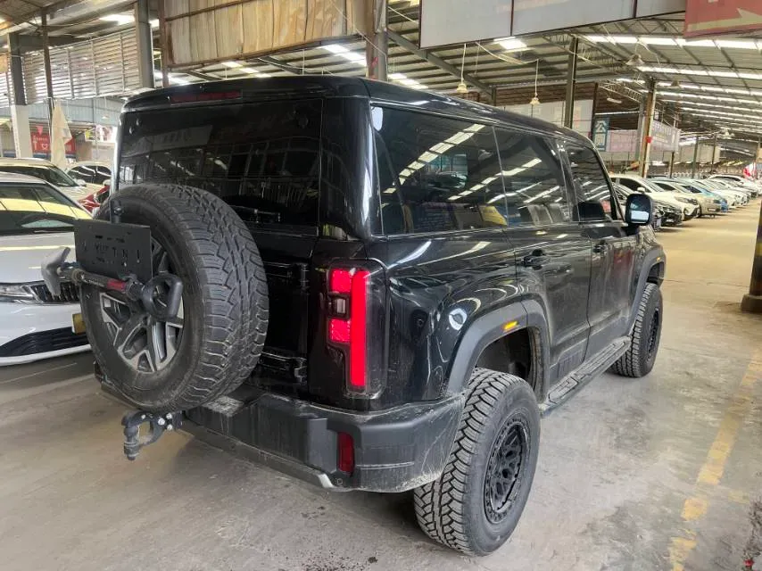 2024 Beijing BJ40 2.0T 245HP L4 8AT,autocango,china used car exporter,china ev exporter,chinese used car exporter,chinese used ev exporter