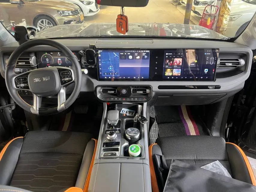 2024 Beijing BJ40 2.0T 245HP L4 8AT,autocango,china used car exporter,china ev exporter,chinese used car exporter,chinese used ev exporter