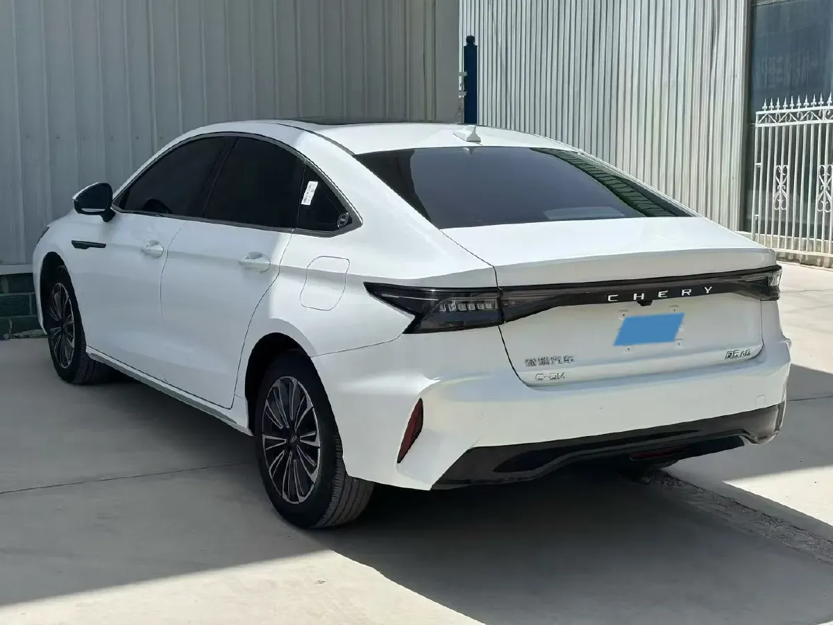 2024 Fulwin FulwinA8 1.5T 156HP L4 1DHT PHEV 18.3KWH,autocango,china used car exporter,china ev exporter,chinese used car exporter,chinese used ev exporter